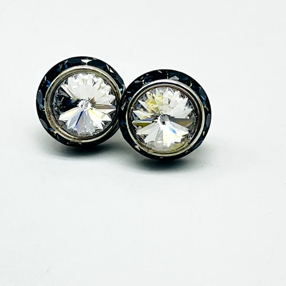 N/A striking vintage